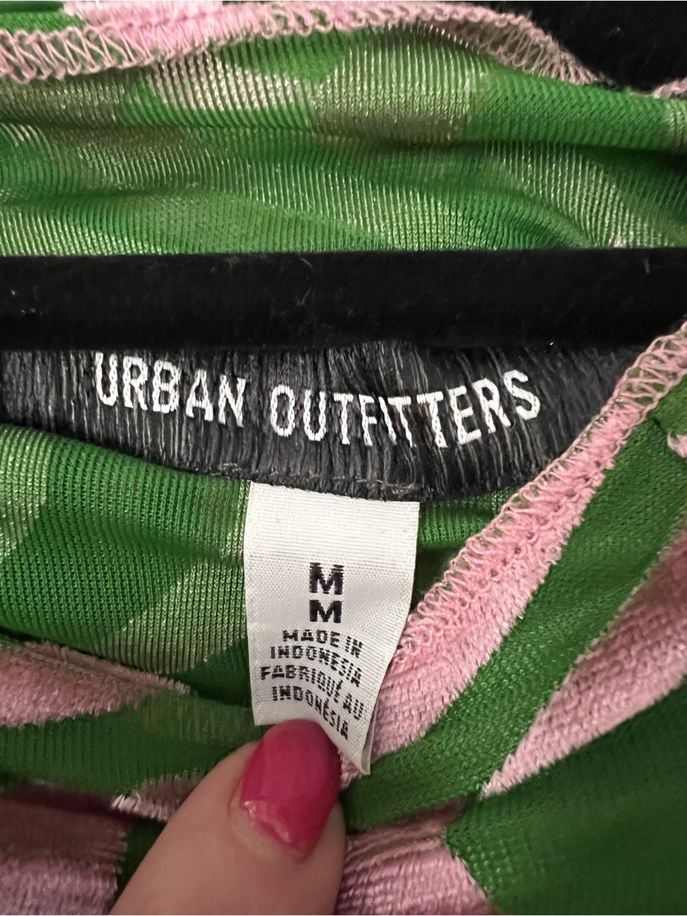 Urban Outfitters Green & Pink Wavy Stripe Tee size M EUC - Picture 6 of 9